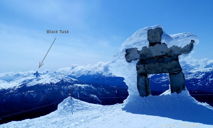 ウィスラー山頂からブラックタスク Black Tusk とイヌクシュク