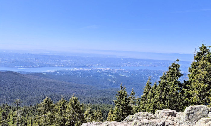 ドッグマウンテンからアイロンワーカーズメモリアルブリッジを中心の景色