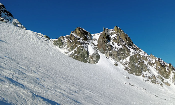 ブラッコムグレーシャーを滑りだしてすぐの画像