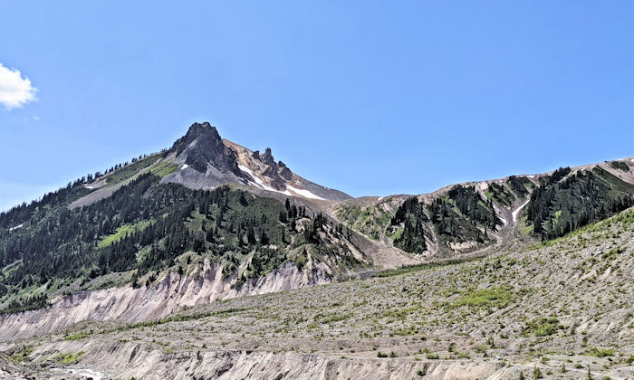 いつも見るガーゴイルズを奥に入った反対のポイントからの景色